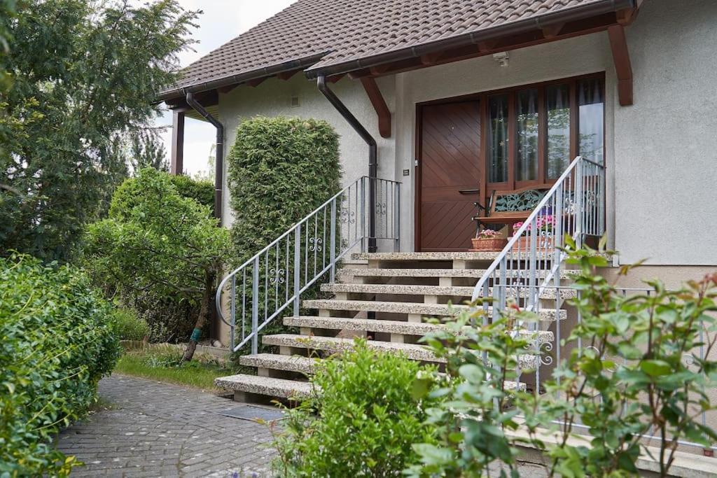 Ferienwohnung Am Stadtrand Von Berlin Neu Buch Exterior photo